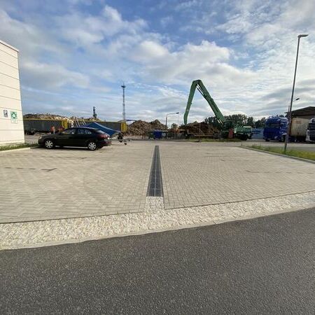 Zufahrtsstraße LUTRA - Fertigstellung